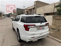 جي ام سي اكاديا